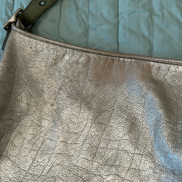 COACH METALLIC GOLD SHIMMER LEATHER BUCKET BAG, Gold Shimmer Coach Purse - Picture 14 of 14